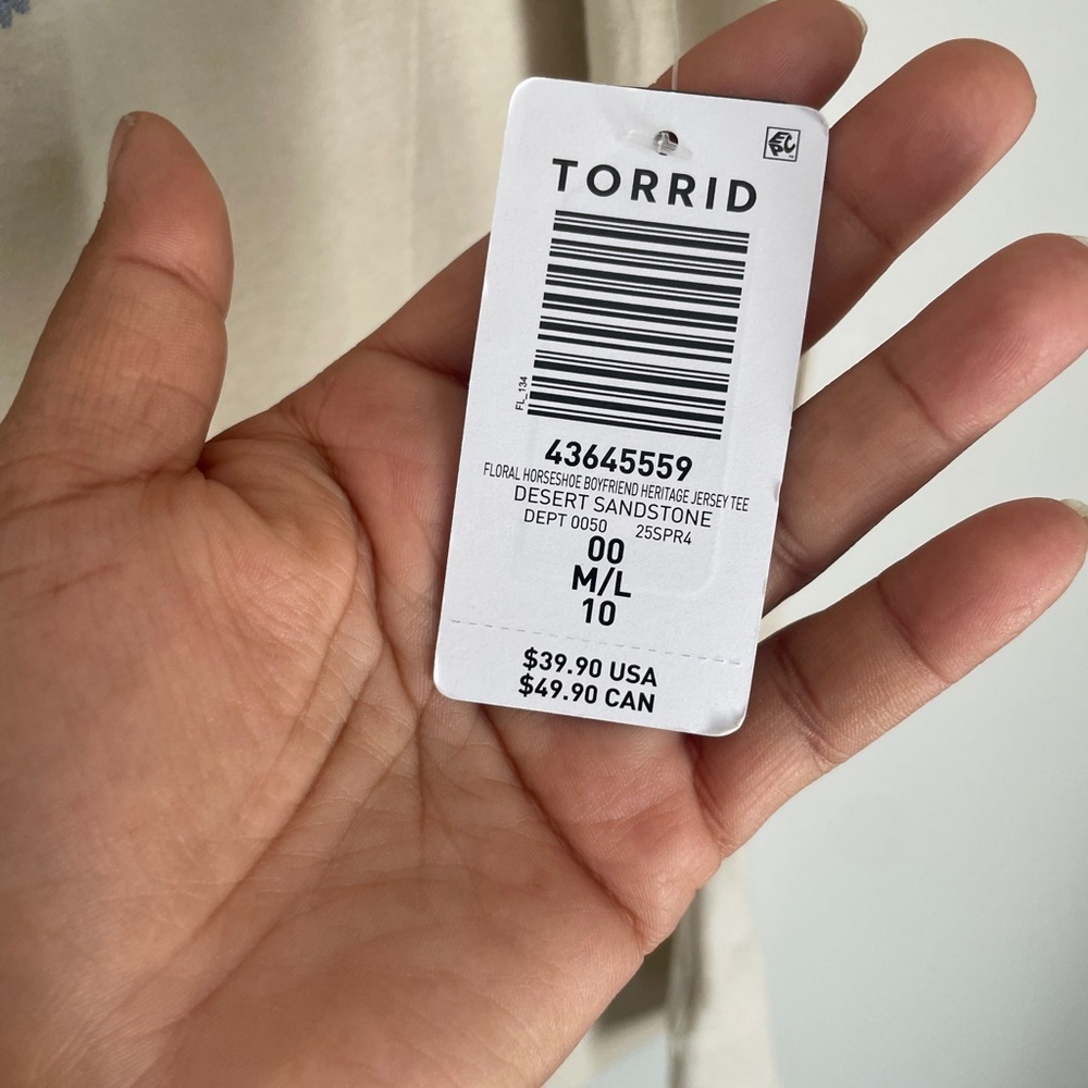 Torrid Floral Horseshoe Boyfriend Heritage Tee - Picture 4 of 6
